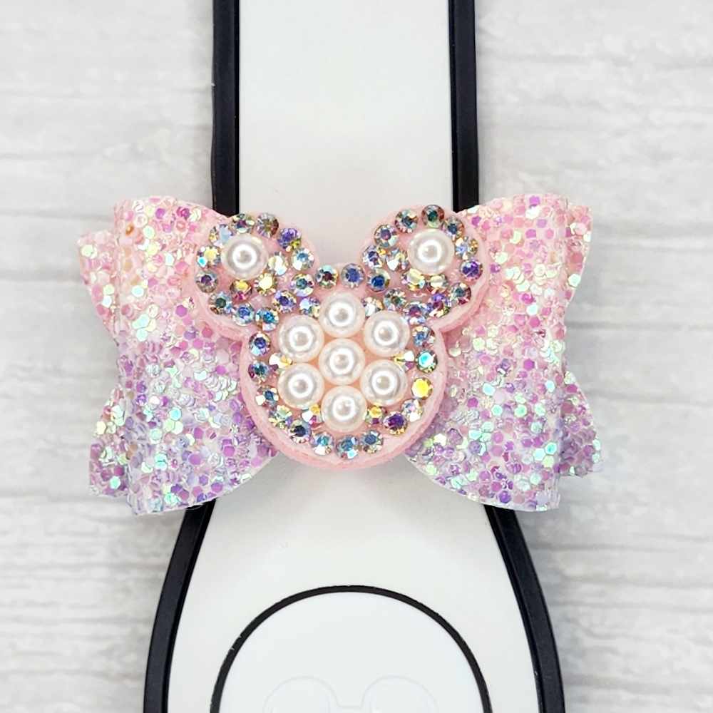 Pretty as an Ombre Pearl Magic Band Bow